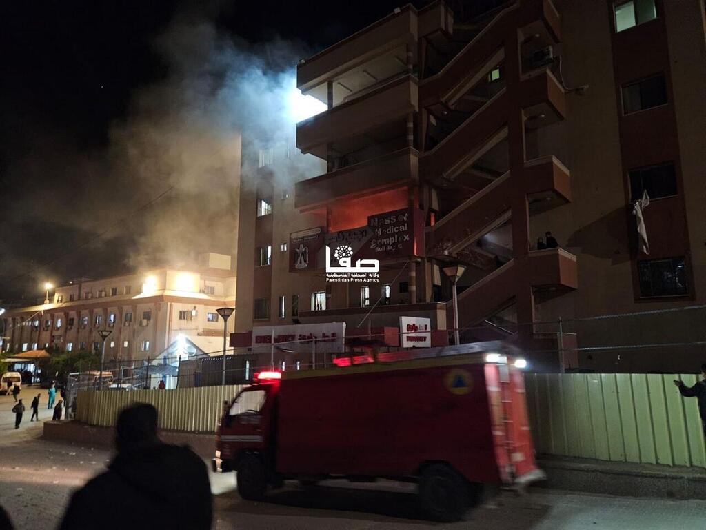 תקיפה בבניין החירום במתחם הרפואי נאסר בעיר חאן יונס מדרום לרצועת עזה