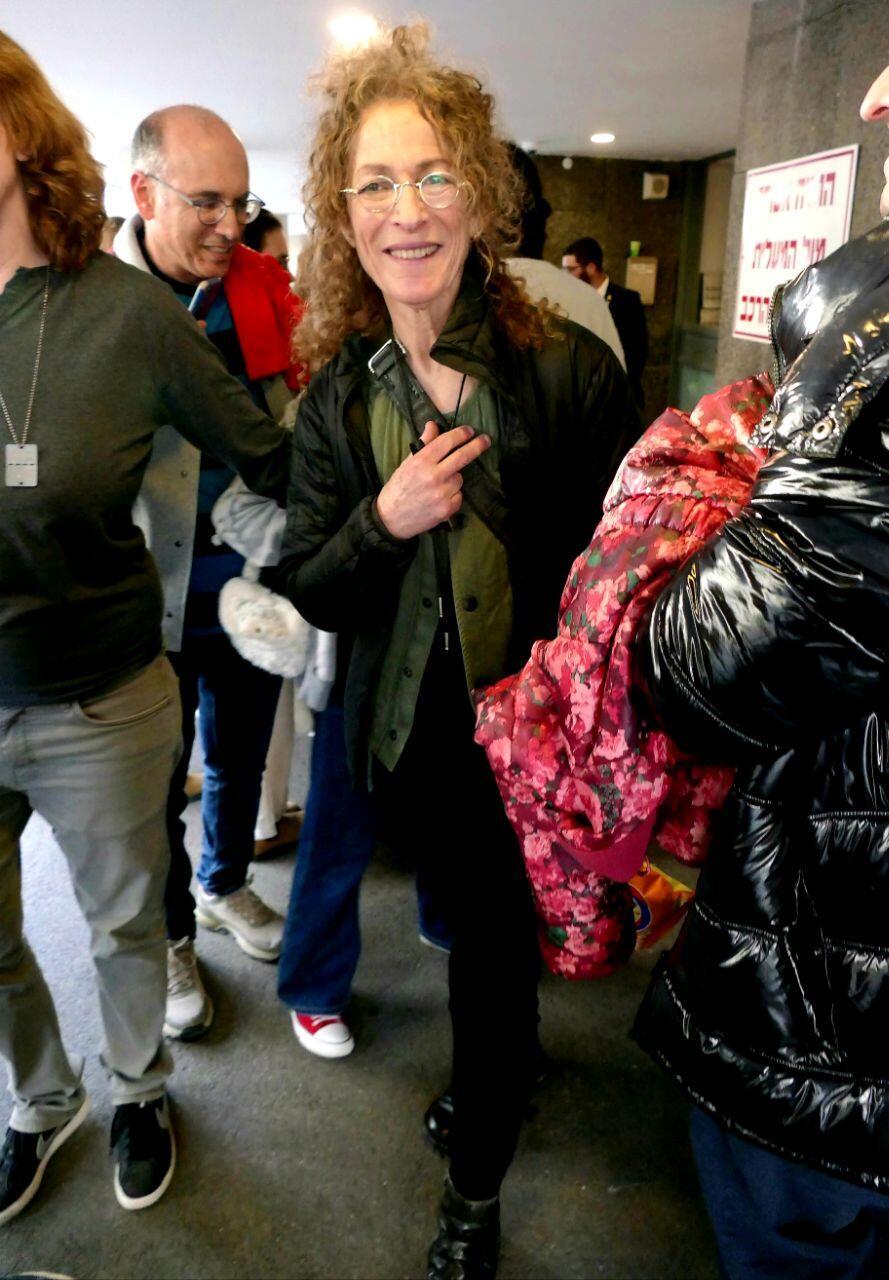 הכבש השישה עשר 