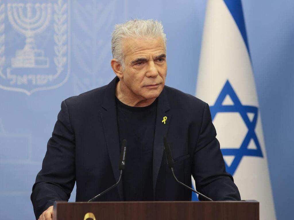יו"ר יש עתיד, יאיר לפיד בישיבת סיעה