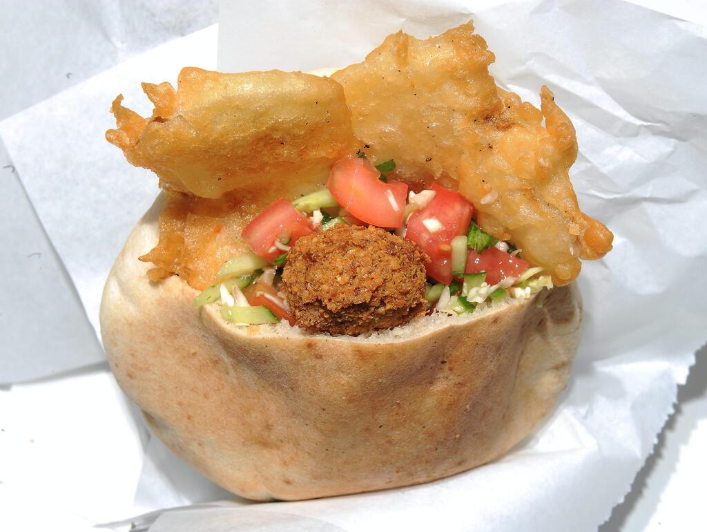 פלאפל ג'וני בנין, תל אביב