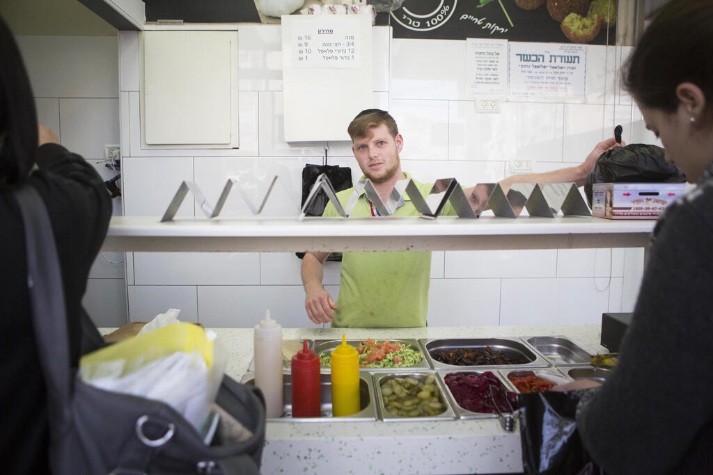 פלאפל נחום, בני ברק