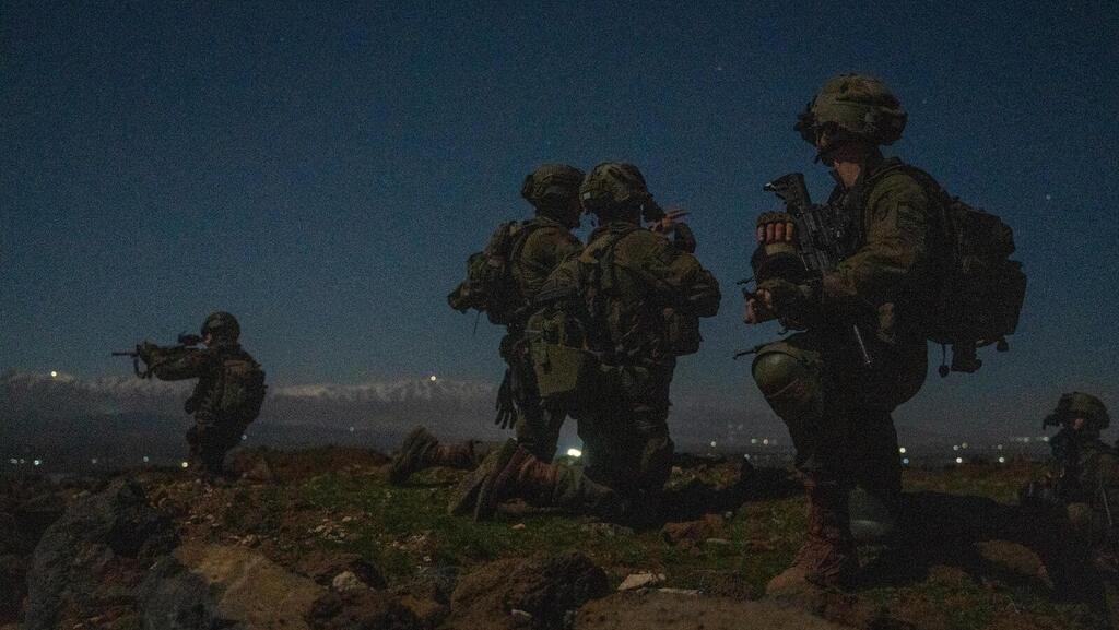 תיעוד מהפשיטה הלילית של חטיבת הצנחנים ואמצעי הלחימה שהוחרמו בסוריה