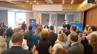 שגרירות יוון בחרה לקיים את קבלת הפנים המסורתית ליום הלאומי של יוון בקיבוץ בארי