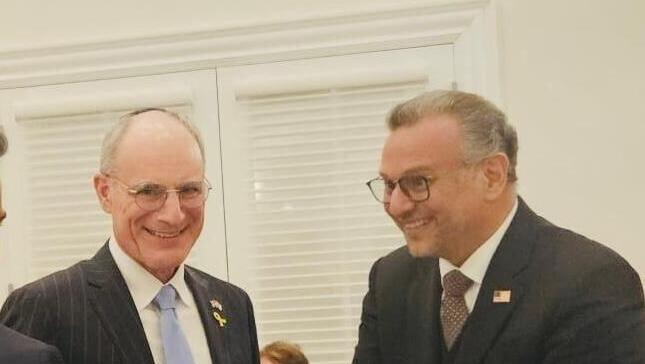שגריר ישראל בארה"ב, ד"ר יחיאל לייטר ומסעד בולוס, חתנו של טראמפ
