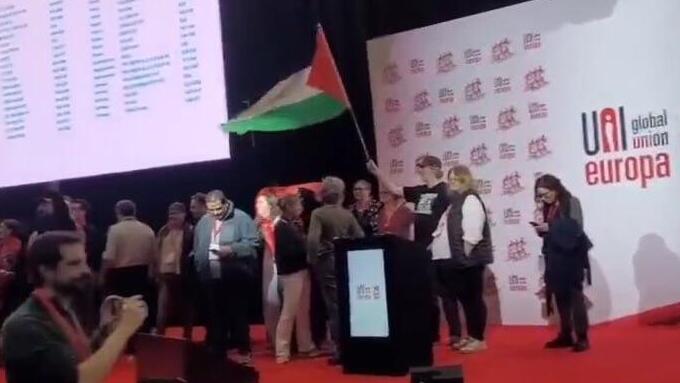 הפגנה פרו-פלסטינית נגד משלחת ישראלית בכנס איגודים מקצועיים בבלפסט, צפון אירלנד
