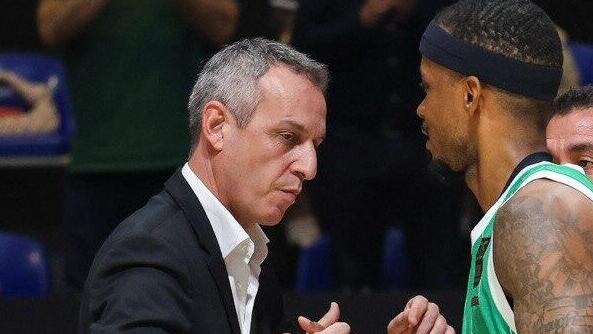 מכבי ת"א עודד קטש פנאתינייקוס לורנזו בראון