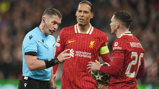 רק הקפטן ידבר? שחקני ליברפול מול השופט אישטוון קובאץ'