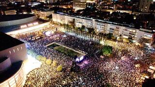 אלפים בהפגנת מחאה בהובלת פורום מגן בכיכר הבימה