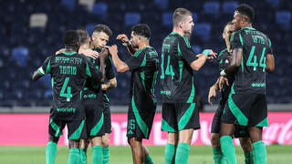 שחקני מכבי חיפה חוגגים