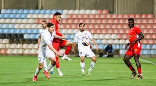 אוהד אלמגור בפעולה