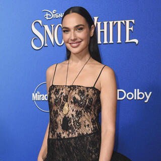 גל גדות בפרמיירה של "שלגיה", 2025