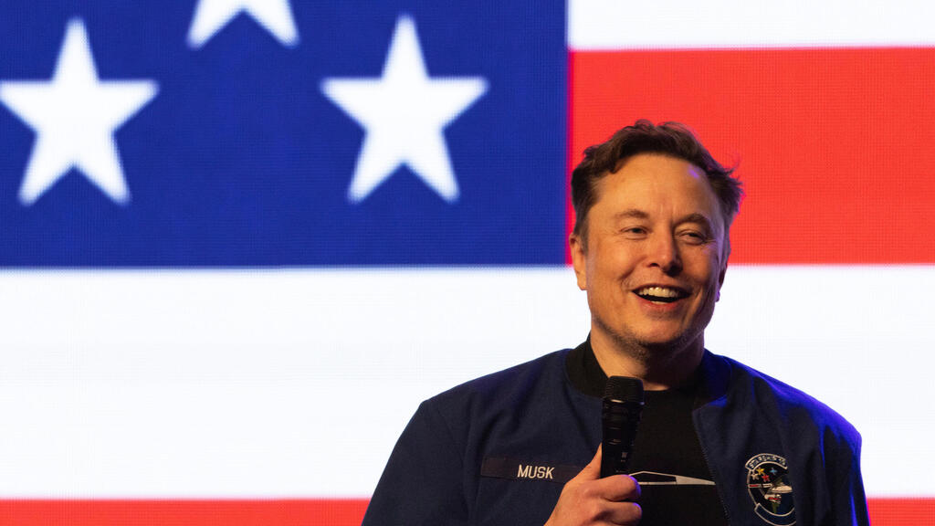 אילון מאסק עצרת ב גרין ביי וויסקונסין ארה"ב לקראת בחירות לתפקיד שופט בבית המשפט העליון במדינה