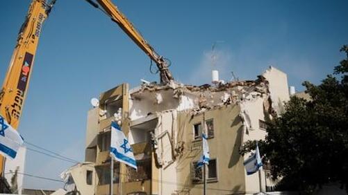 הריסה בפרויקט פינוי בינוי ברחוב אינשטיין בלוד
