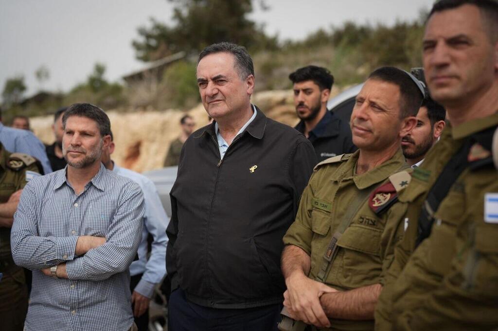 שר הביטחון ישראל כ"ץ ושר האוצר בצלאל סמוטריץ' בסיור משותף ביו"ש