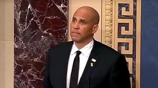 קורי בוקר סנאטור דמוקרטי נאם ברצף 25 שעות ב סנאט וושינגטון ארה"ב