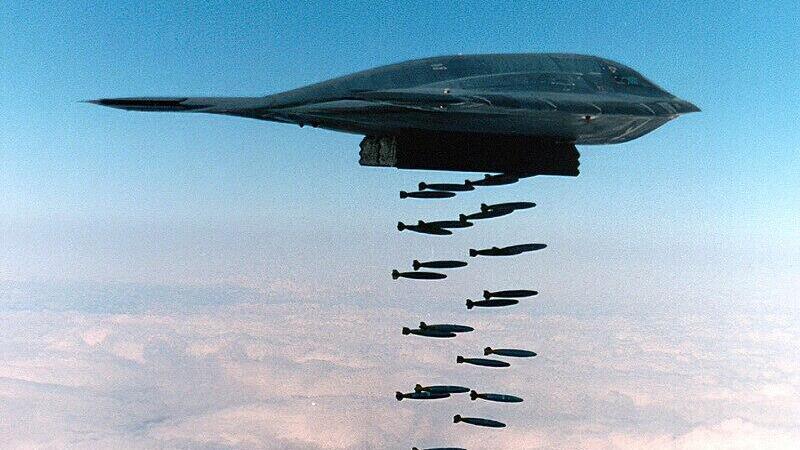 B-2 מפציץ אסטרטגי של ארה"ב בתרגיל משנת 1994