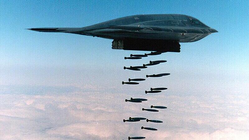 B-2 מפציץ אסטרטגי של ארה"ב בתרגיל משנת 1994