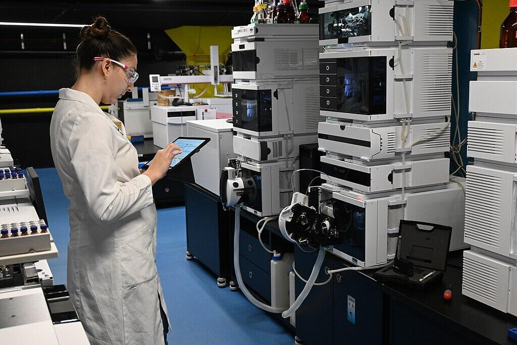 A high-tech lab, illustration (Photo: Wikimedia Commons) A high-tech lab (illustrative)