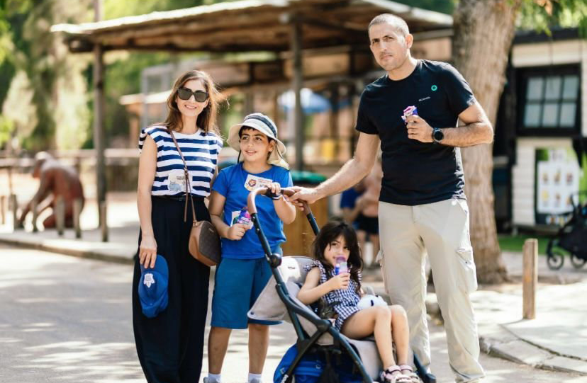Col. Daxa and his family (Photo: Courtesy of the family) משפחת דקסה
