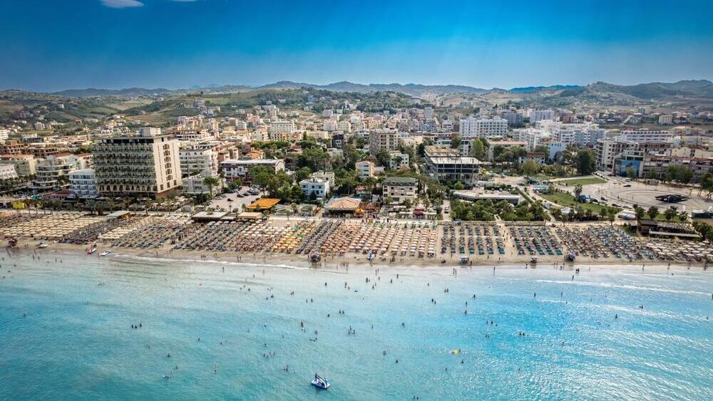 Albania is a new Israeli destinatiom (Photo: saxanad/Shutterstock) חוף גולם