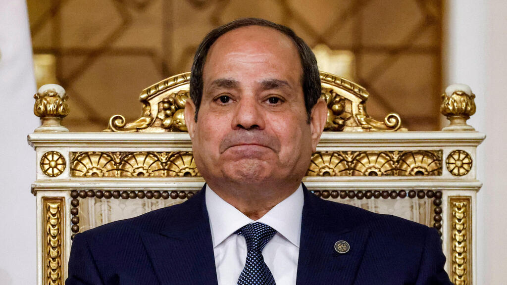 Egyptian President Abdel Fattah el-Sisi (Photo: Reuters/ Benoit Tessier) פגישתם של מקרון א-סיסי ועבדאללה בקהיר