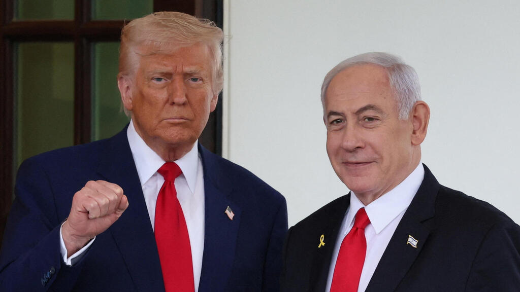 ראש הממשלה בנימין נתניהו מגיע לפגישתו עם דונלד טראמפ בבית הלבן
