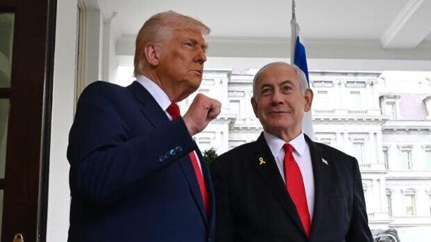 ראש הממשלה בנימין נתניהו מתקבל בבית הלבן על-ידי נשיא ארצות-הברית דונלד טראמפ
