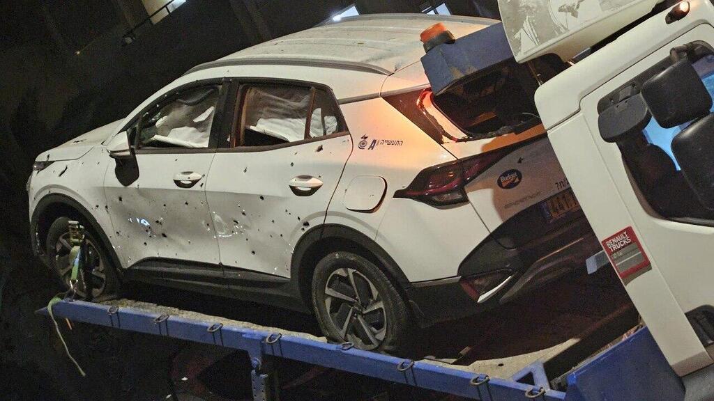 המכונית של ליאת אביבי בשה שנפגע מנפילת רקטה