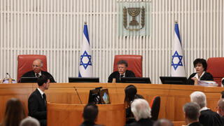 דיון בבג"ץ בעתירות לפיטורי ראש השב"כ רונן בר