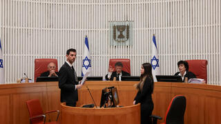 דיון בבג"ץ בעתירות לפיטורי ראש השב"כ רונן בר