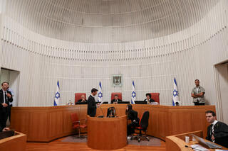 דיון בבג"ץ בעתירות לפיטורי ראש השב"כ רונן בר