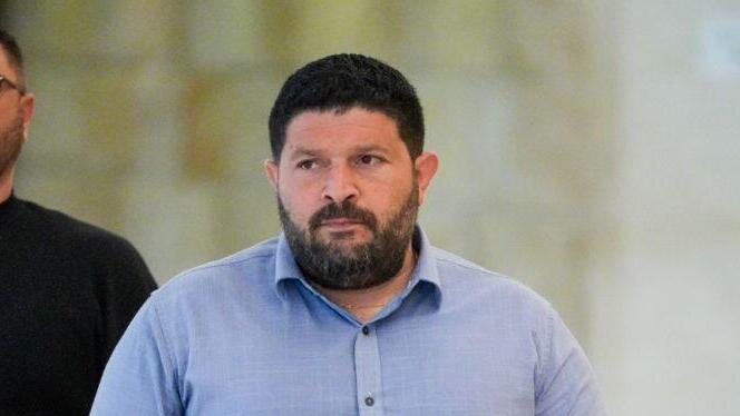 דיון בבג"ץ בעתירות לפיטורי ראש השב"כ רונן בר