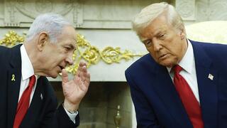 בנימין נתניהו ודונלד טראמפ בחדר הסגלגל