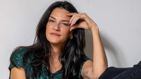 שירז טל בביתה