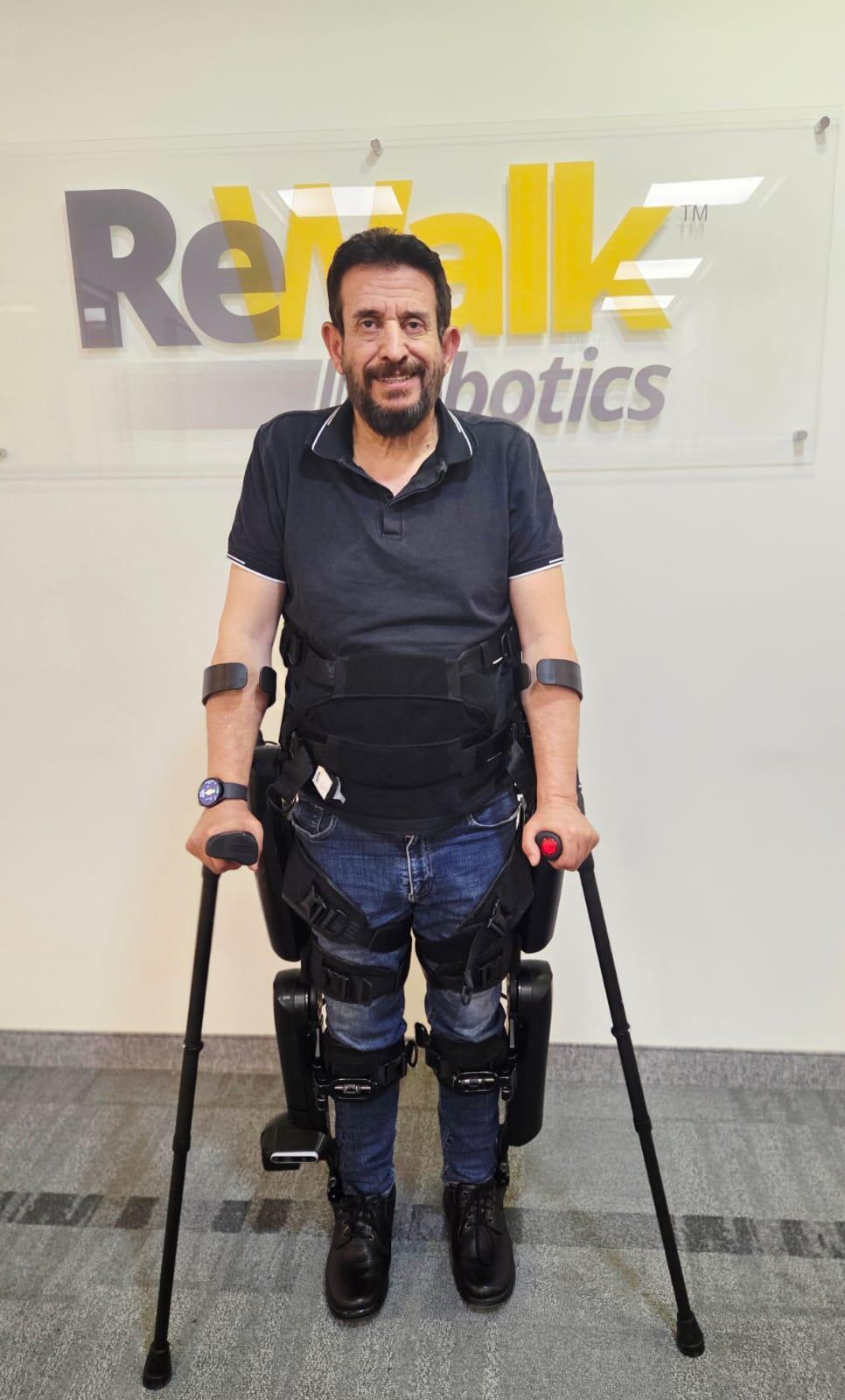 השלד הרובוטי Rewalk של חברת Lifeward