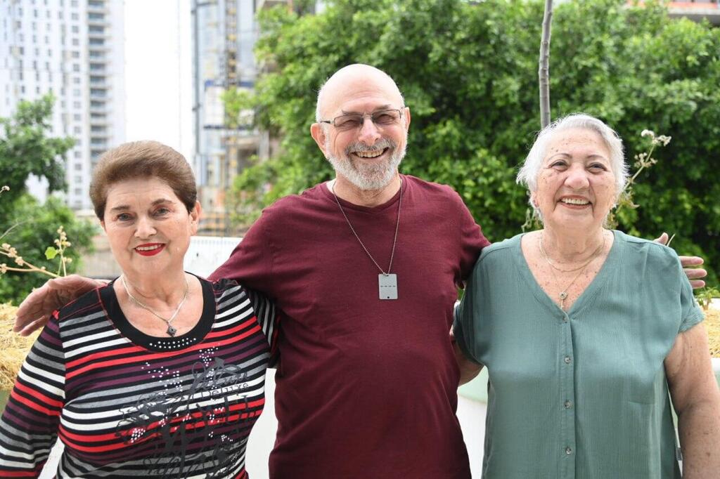מימין לשמאל: פרידה שבתאי, אריה טביק וראומה זלצר