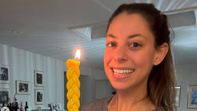 אדריאנה, שהפכה לעדינה-שושנה עם נר הבדלה