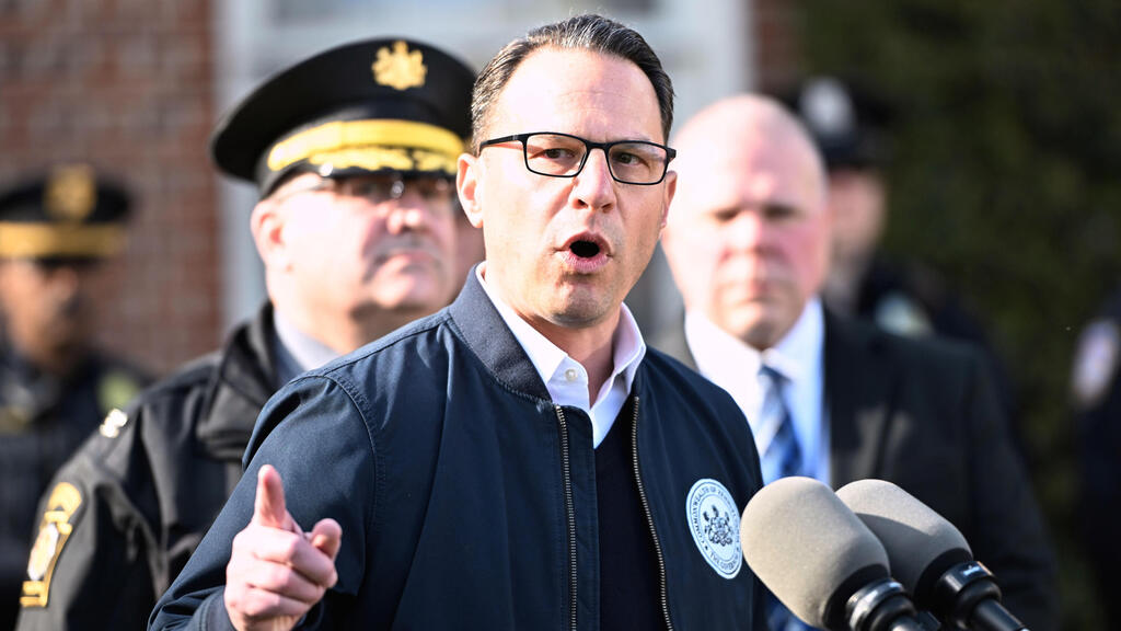 ארה"ב מושל פנסילבניה ג'וש שפירו אחרי הצתת ה מעון שלו