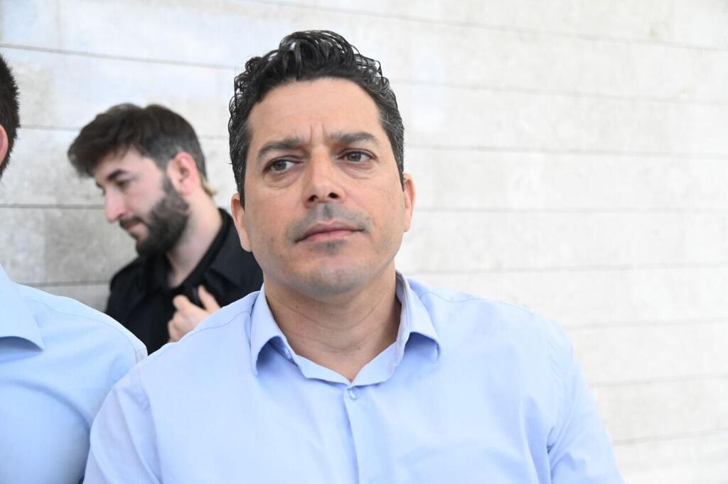 השר עמיחי שיקלי בביהמ"ש המחוזי בלוד - דיון הארכת מעצרו של איש שב"כ החשוד שהדליף מידע סודי לעיתונאים ולשר שיקלי