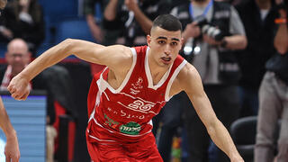 ים מדר בדרבי, במדי הפועל תל אביב