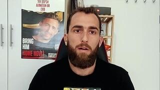 משה אור, אחיו של אבינתן אור שחטוף בעזה, מתראיין לאל ג'זירה