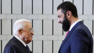 יו"ר הרשות הפלסטינית אבו מאזן בביקור רשמי בדמשק
