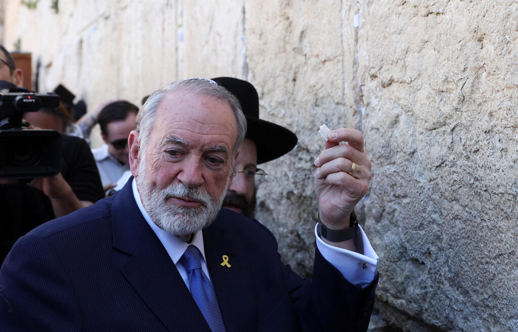 מייק האקבי, שגריר ארה"ב החדש בישראל, בכותל המערבי