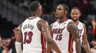 שחקני מיאמי חוגגים