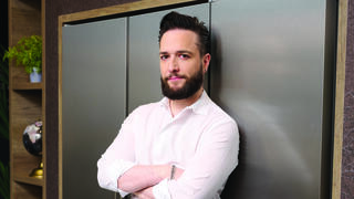 שלומי בוטנסקי. מקרר של ASKO מקפיא תחתון, בגימור נירוסטה