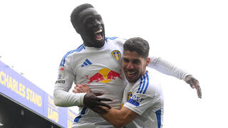 סולומון חוגג עם ניונטו 