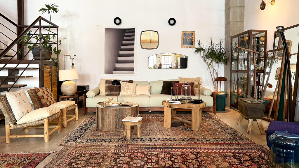 הסלון, הדירה של לימור בן שושן