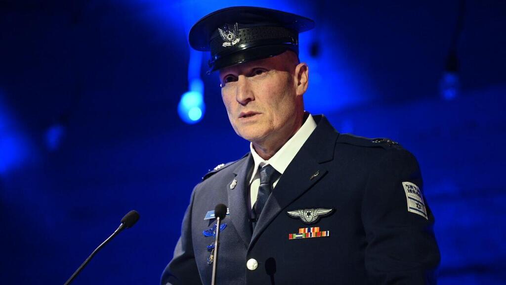 תומר בר, מפקד חיל האוויר, בעצרת הממלכתית לפתיחת ארועי יום הזיכרון לשואה ולגבורה של מכון משואה בתל יצחק