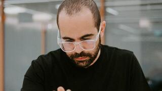 ירדן ביבס בסדנת ציור של שורדי השבי 