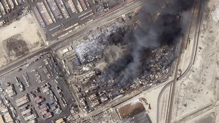 צילום לוויין של זירת פיצוץ ב נמל בנדרק עבאס איראן